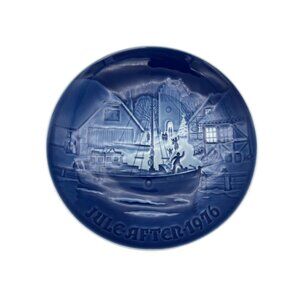 B&G Copenhagen 1976 Christmas Plate Copenhagen Christmas Denmark 7" Blue White